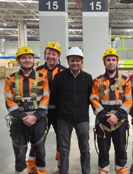 Команда 100tonn для монтажа на высоте Команда 100tonn для монтажа на высоте